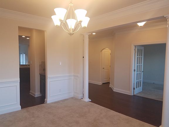 4th image of 12245 Manor Crossing Dr