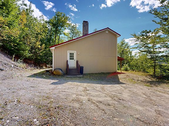 4th image of 1027 Canada Road