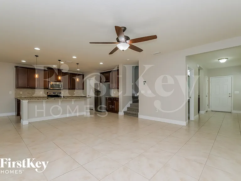 1937 Nature View Dr — Photo 2