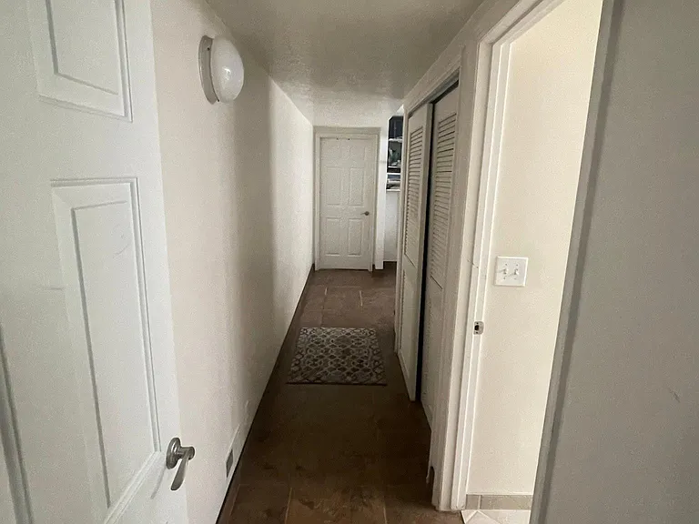 643 Creek View Rd — Photo 16