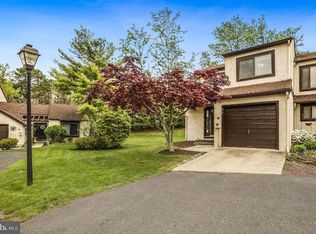 94 Five Crown Royal, Marlton, NJ 08053