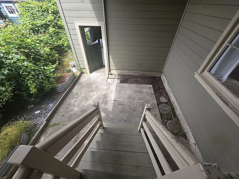 616 Miramontes St — Photo 18