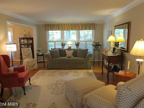 5th image of 4828 Flower Valley Dr