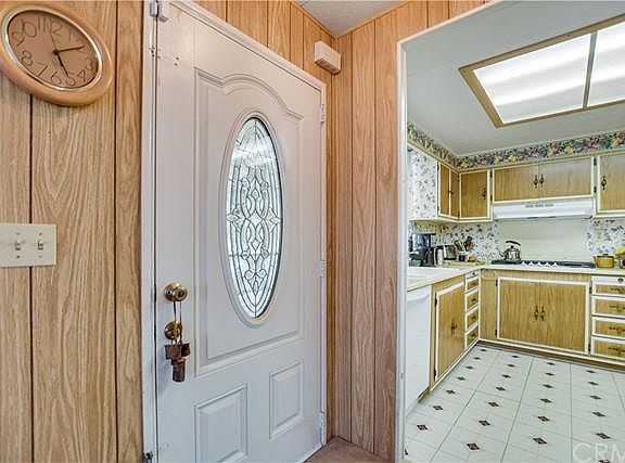 5th image of 31935 Wakefield Ave