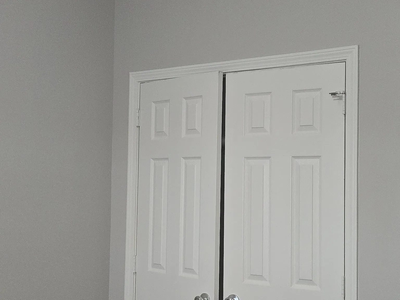 3 bed, 1296 sqft, $1,950 — Photo 2