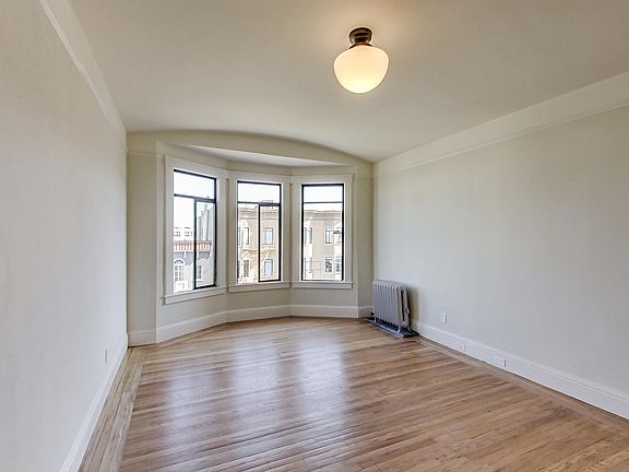 4th image of 3501 Divisadero St APT 18