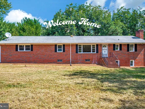 8434 Pine Tree Ln, King George, VA 22485