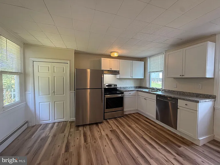 1001 School House Ln — Photo 7