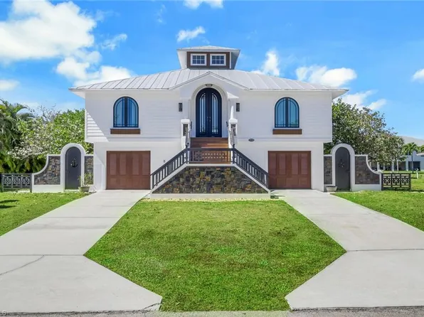 27170 Esther DR, BONITA SPRINGS, FL 34135