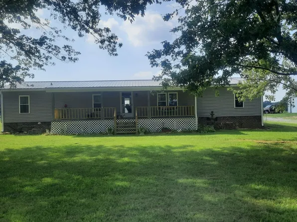 1479 Akersville Rd, Lafayette, TN 37083