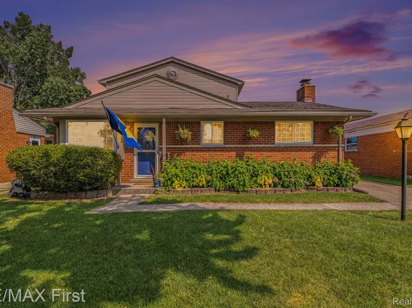 1046 Kenilworth Pl, Clawson, MI 48017