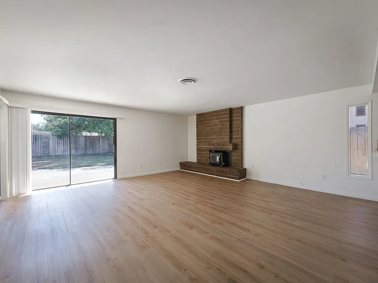 7001 Altaville Ln — Photo 15