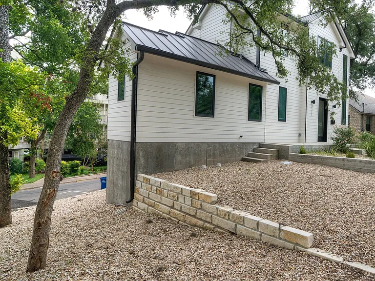 3111 Walling Dr — Photo 31