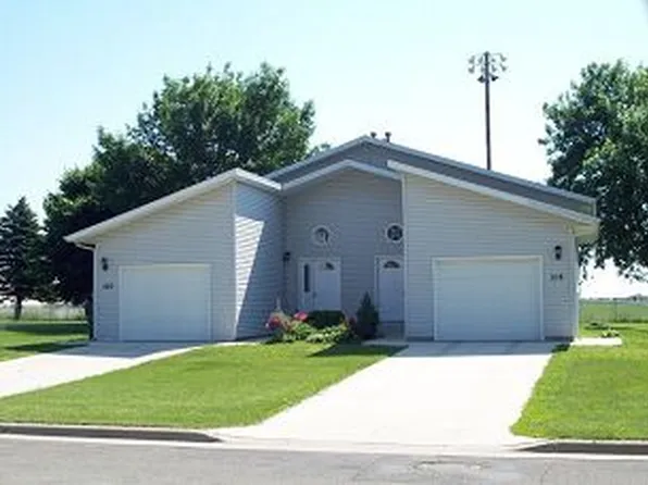 220 5th St NE #220, Grand Meadow, MN 55936