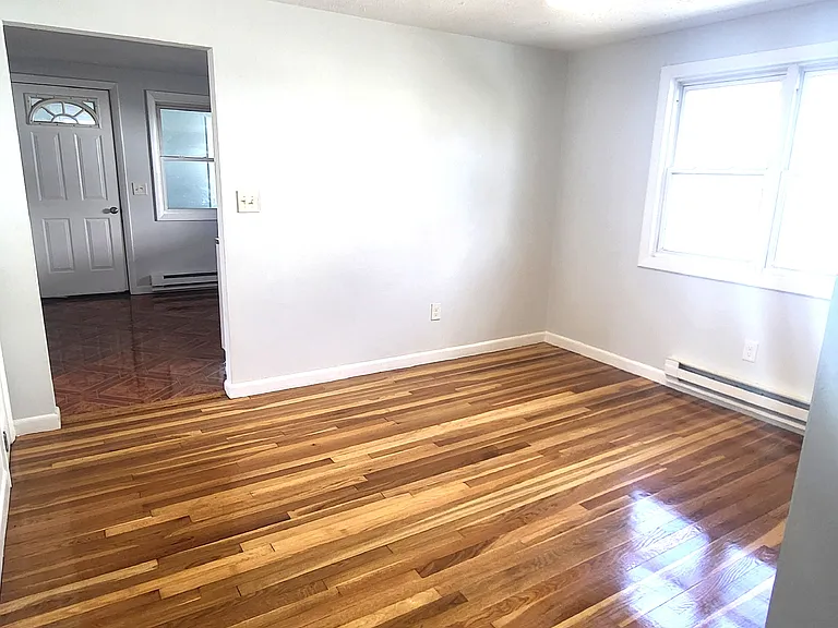 169 Wood Ave #2 — Photo 4