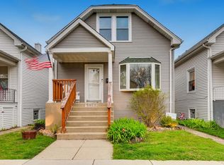 5852 W Patterson Ave, Chicago, IL 60634
