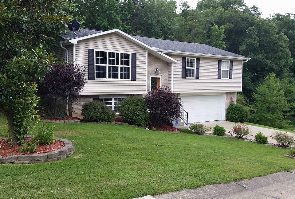 1st image of 34 Timberland Dr