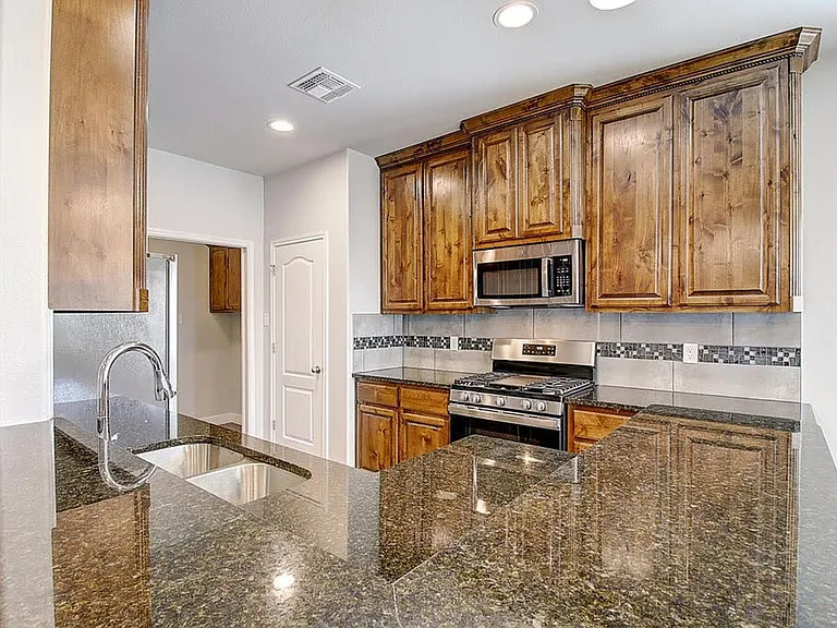 7522 Sable Creek Dr — Photo 22