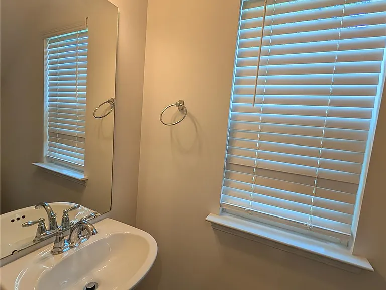 9331 Arbor Creek Dr — Photo 6