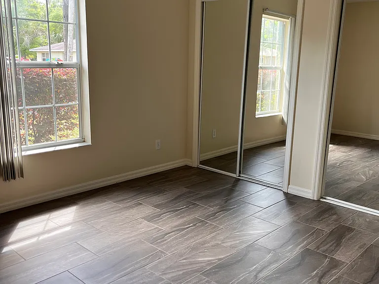3420 NE 57th Ave — Photo 13
