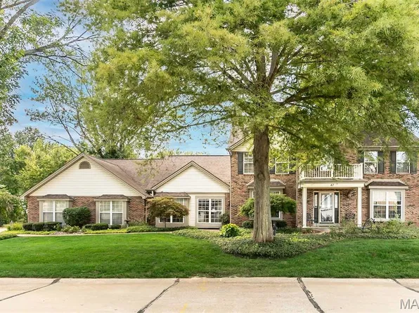 47 Fox Meadows Ct, Saint Charles, MO 63303