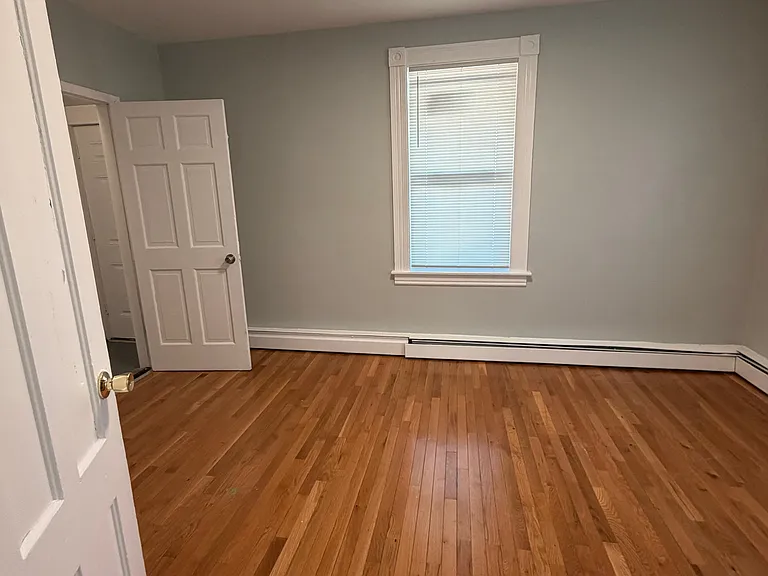 479 Putnam St #C — Photo 7