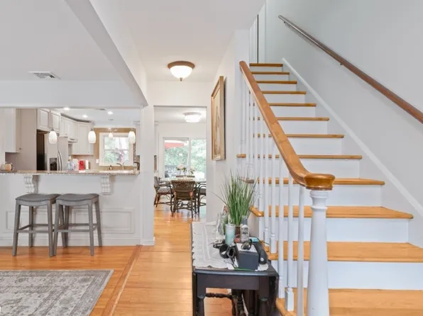 569 Prospect Ave, Dumont Boro, NJ 07628