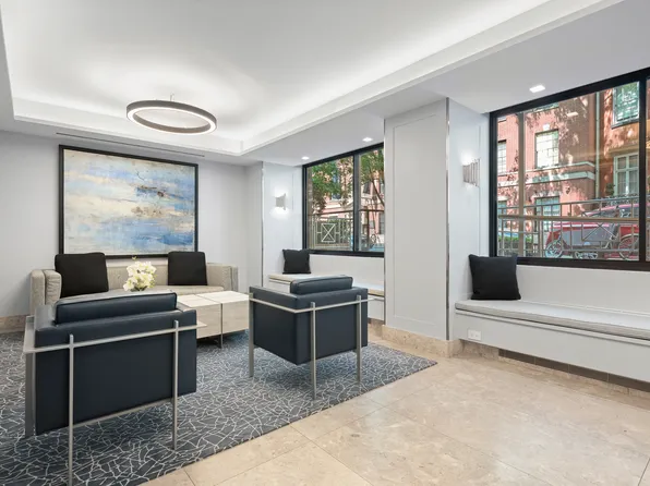 16 West 16th Street image 10 of 12