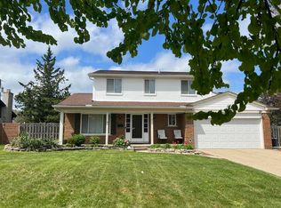 4033 Ramblewood Dr, Troy, MI 48085