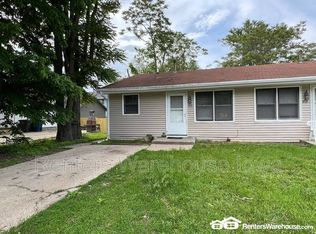 912 E Railroad Ave, Des Moines, IA 50309