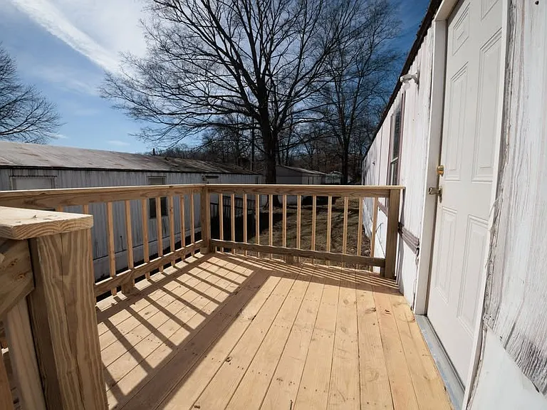 300 Randell Dr #17 — Photo 4