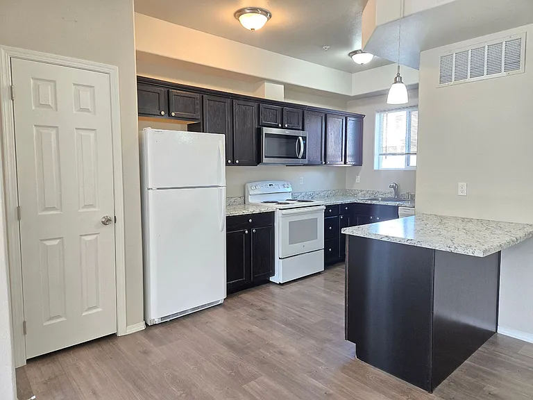 3887 W 7th Ave #B110 — Photo 10