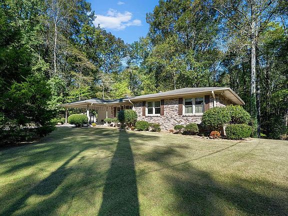 5th image of 602 Fernway Dr