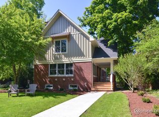 2411 Simpson St, Evanston, IL 60201