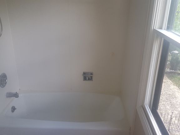 5th image of 602 N Hough St #A