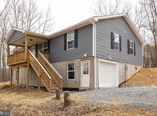117 Deerwood Ln, Berkeley Springs, WV 25411