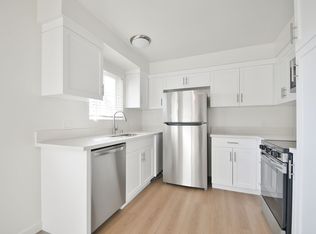 125 S Guadalupe Ave #2, Redondo Beach, CA 90277