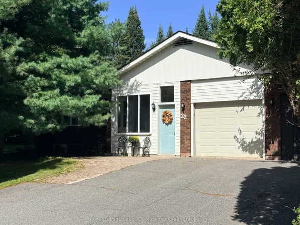22 Westvale Dr, Bracebridge, ON P1L 1B5