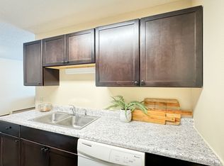 West Lake, Sioux Falls, SD 57104