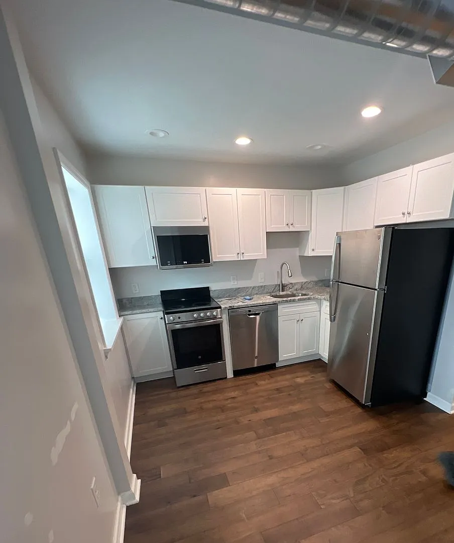 257 Atwood St — Photo 1