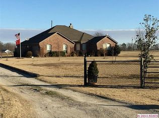 15825 E Meadow Circle Rd, Claremore, OK 74019