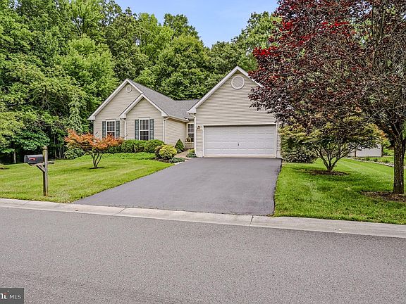 3rd image of 333 Chattahoochee Dr