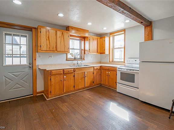 3rd image of 2061-2065 23rd St