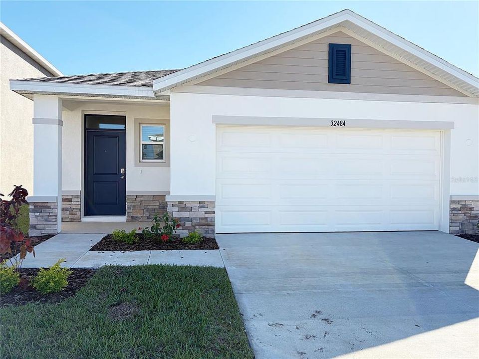 1st image of 32484 Weathered Oak Dr