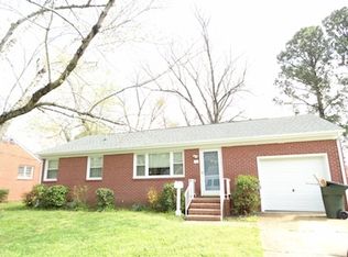 7 Freda Ct, Hampton, VA 23666
