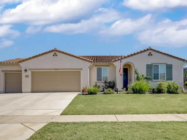 2011 Coffee Creek Way, Plumas Lake, CA 95961