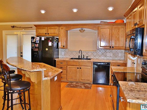 2nd image of 784 Remington Cir