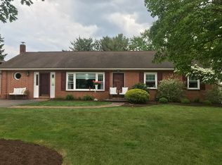 62 Hellers Church Rd, Leola, PA 17540