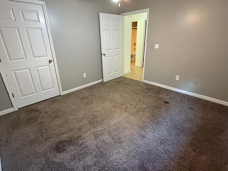 10-12 Jessie Head Dr NW — Photo 15