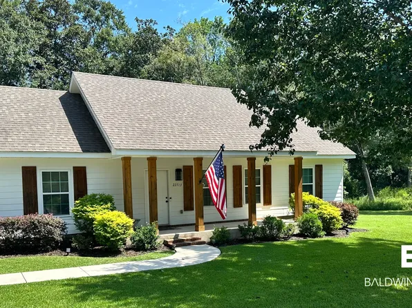 22713 Circle Dr, Robertsdale, AL 36567